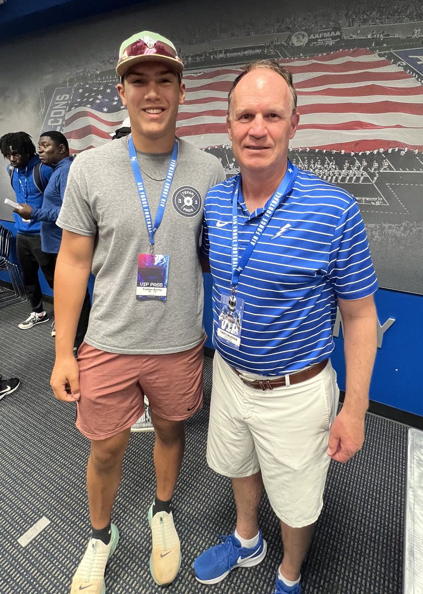 Had an amazing time @AF_Academy and @AF_Football! Had a great time learning about this awesome program! @CoachLobotzke @CoachLamAF @CoachTCalhoun

@CoachDougWarren @CoachMcNeely_ @TexanFball @var_austin @FlxAtx