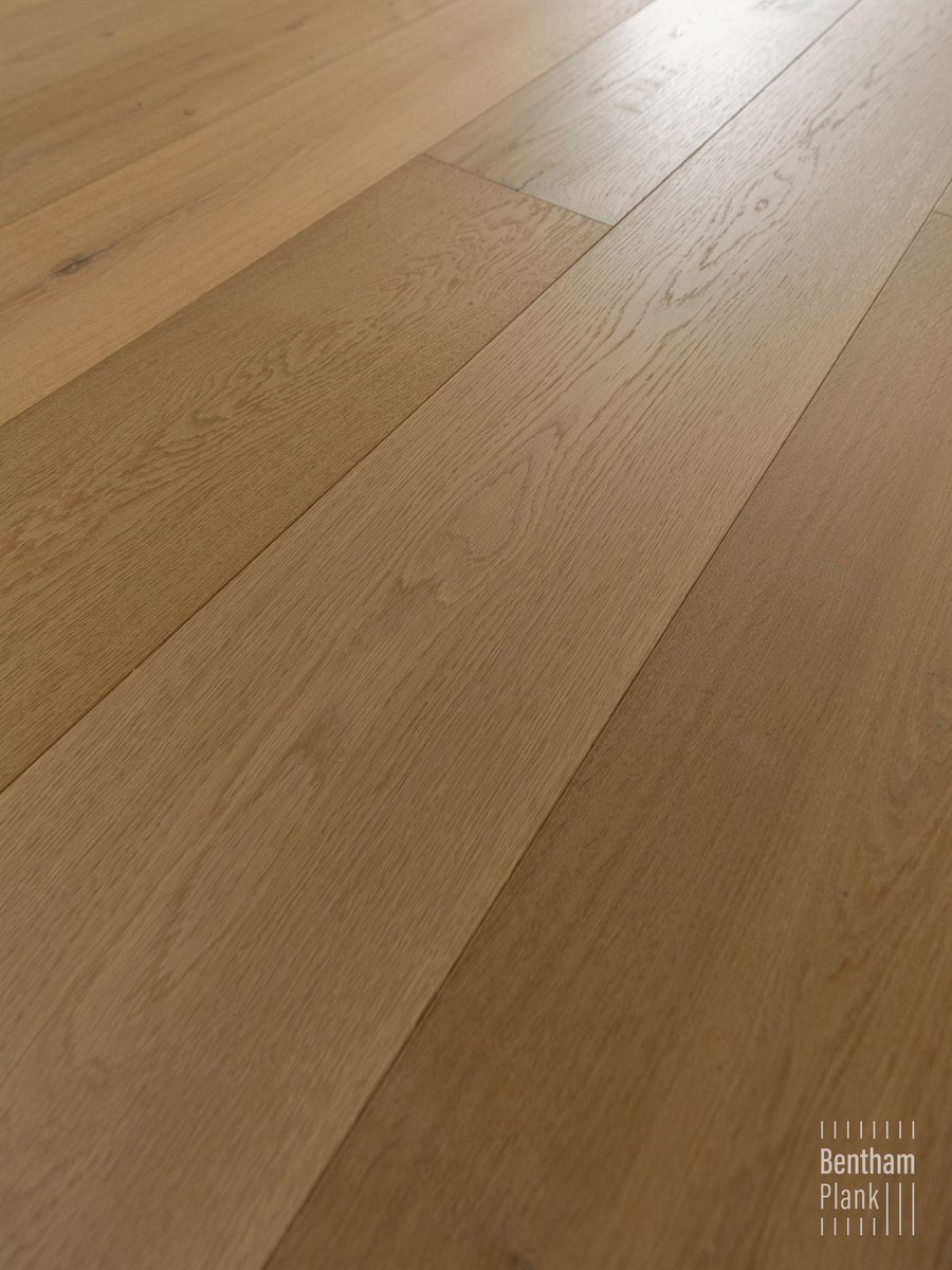 BenthamPlank's tweet photo. Naples: The epitome of luxury in engineered wood flooring. Meticulously crafted for beauty and durability, it transforms any space with timeless sophistication.  #EngineeredWoodFlooring #Luxury #Elegance #InteriorDesign #luxuryflooring #benthamplank #woodfloors #WidePlank https://t.co/XjgLWtr5Xo