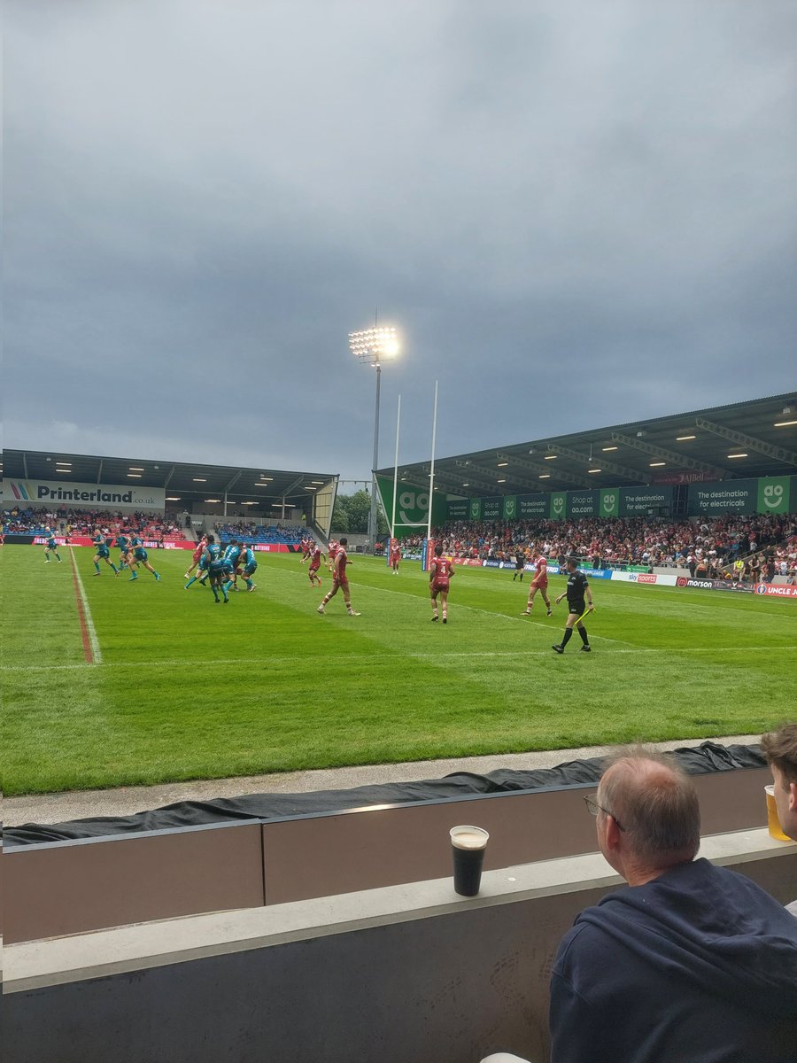 Huge credit to <a href="/SalfordDevils/">Salford Red Devils 👹</a> who have been building both on and off the field past few seasons. New attendance record, well deserved 👏 @808red and all involved