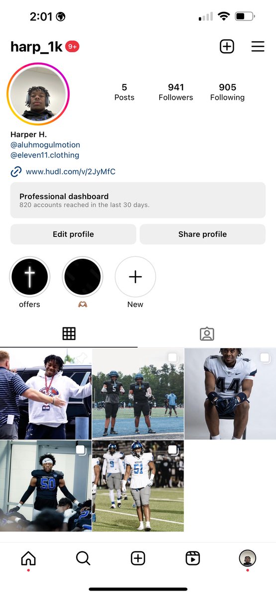 Go follow my ig UCONN family 🐺