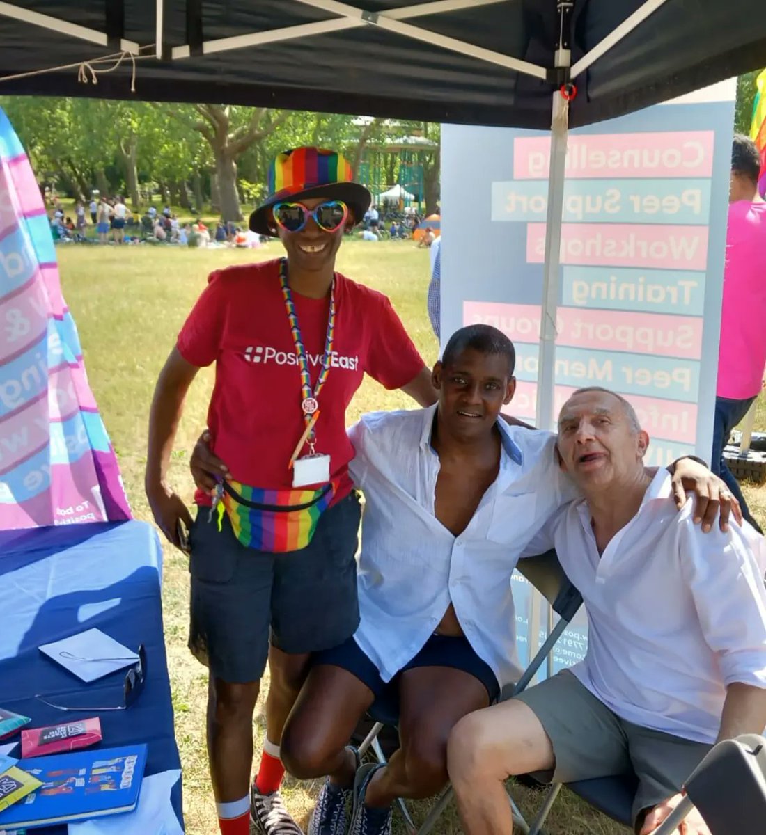 Another successful @positiveeast outreach #pridepicnic @victoriapark 
Thank you @elop_lgbt @richard.desmond @nationalhcaw @towerhamletsnow and to all the performers who gave up their Sunday afternoon to make the picnic a great success. 
  🏳️‍🌈🏳️‍⚧️ #SundayFunday
