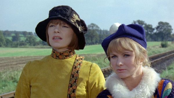 murielzagha's tweet photo. How to evoke Mansfield, Nottingham, the Midlands - through film? We attempt to answer that question on the excellent @Mansfield_Notts podcast… https://t.co/DNAuVpcvJZ