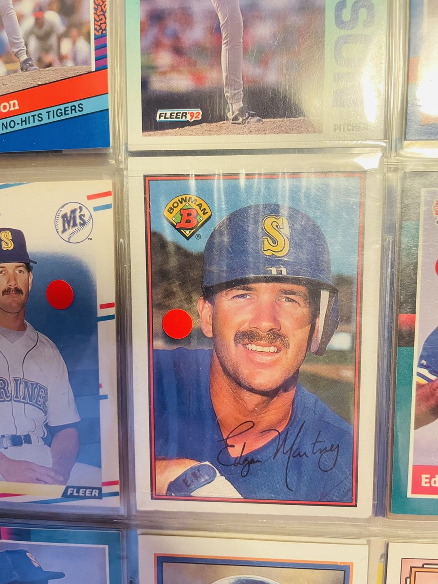 MichaelLindste1's tweet photo. @ErichWalter Hereโs 3 #BinderSwag favorites
Bill Walton RC - love the coloring and was my grandfathers favorite player
Edgar Martinez RC - superb pornstache, and one of my childhood idols
Marcus Mariota Helmet - ducks elite helmet design with my ๐, canโt go wrong https://t.co/rJHVzwlHgU