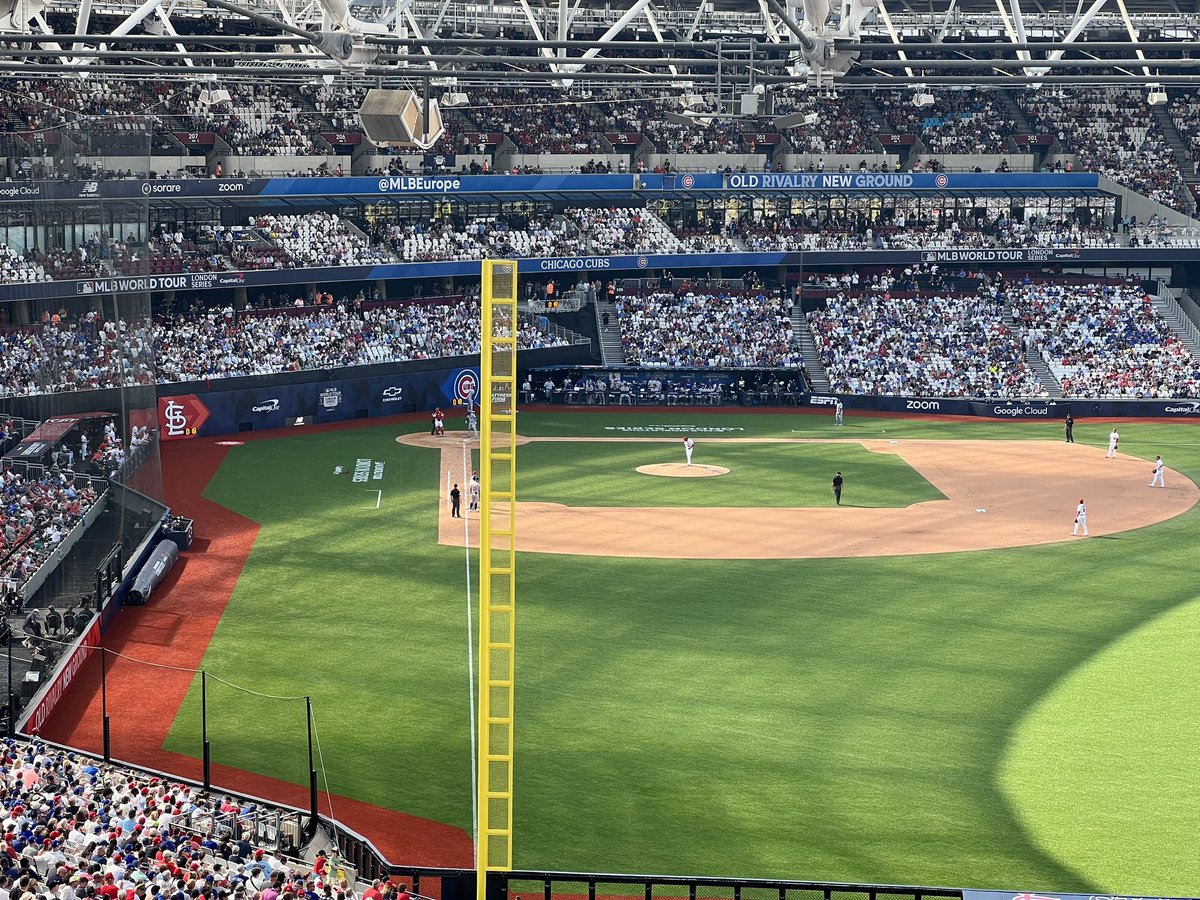 ⚾️ @MLBEurope done for another year! A fantastic day, a great game and amazing 32 degree weather!!

St Louis Cardinals 7 Chicago Cubs 5.

#mlb #mlbeurope #stlouiscardinals #chicagocubs