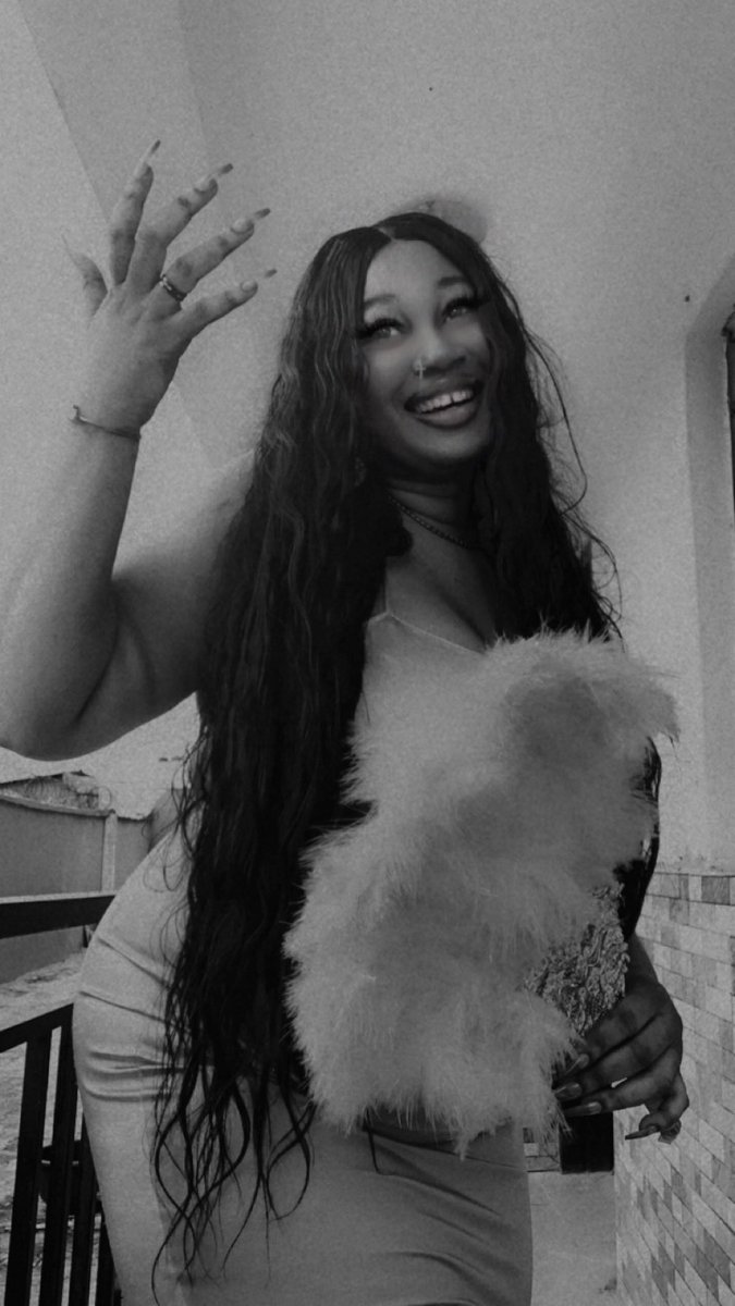 queen_mirel's tweet photo. B/W 
My name is MIRREL, what’s your name ?❤️‍🔥🥵🖤

https://t.co/dYvXLdF8IV
#Mirrel #phyna #Afrobeat #queen https://t.co/eZkVZUQBh6