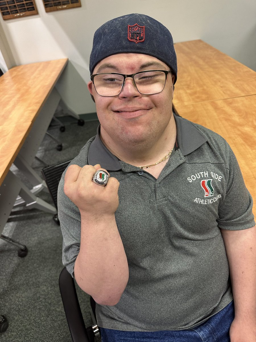 CraigGYEG's tweet photo. Championship ring day with @dougiessac #REHL
Congrats Dougie. @SSAC_U16AA
@HockeyAlberta https://t.co/0CZxnB5YJQ