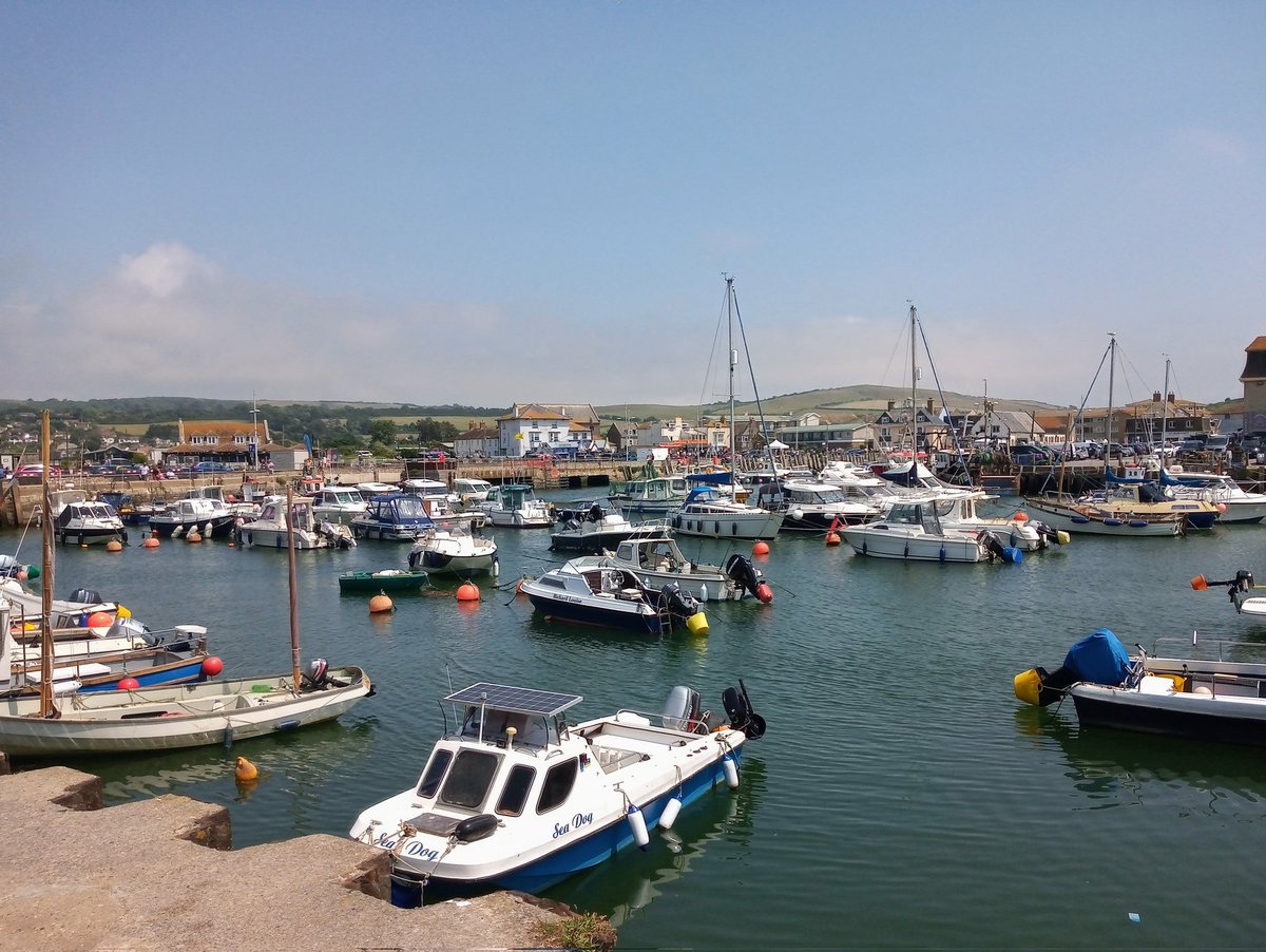BethanJCollins's tweet photo. West Bay weekend 2023 ☀️🍦⛱️🦀 https://t.co/x3qdLTkQRU