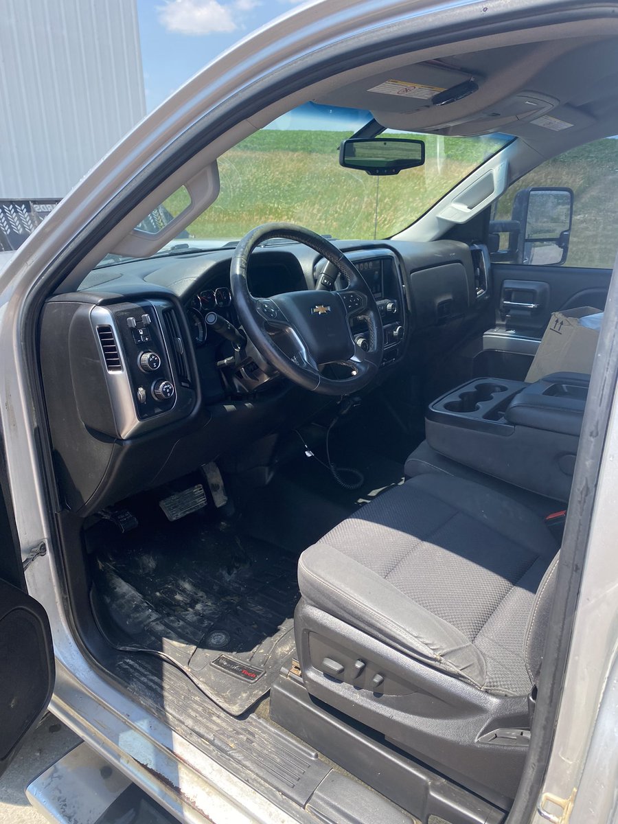 Ok #Agtwitter 
For Sale not On Sale
‘16 Chevy 2500 Duramax, 103k, have recipes on everything done to it since new, wired for 2 way radio, cat fuel filter adapter, needs nothing. 50k OBO
Pm for more details