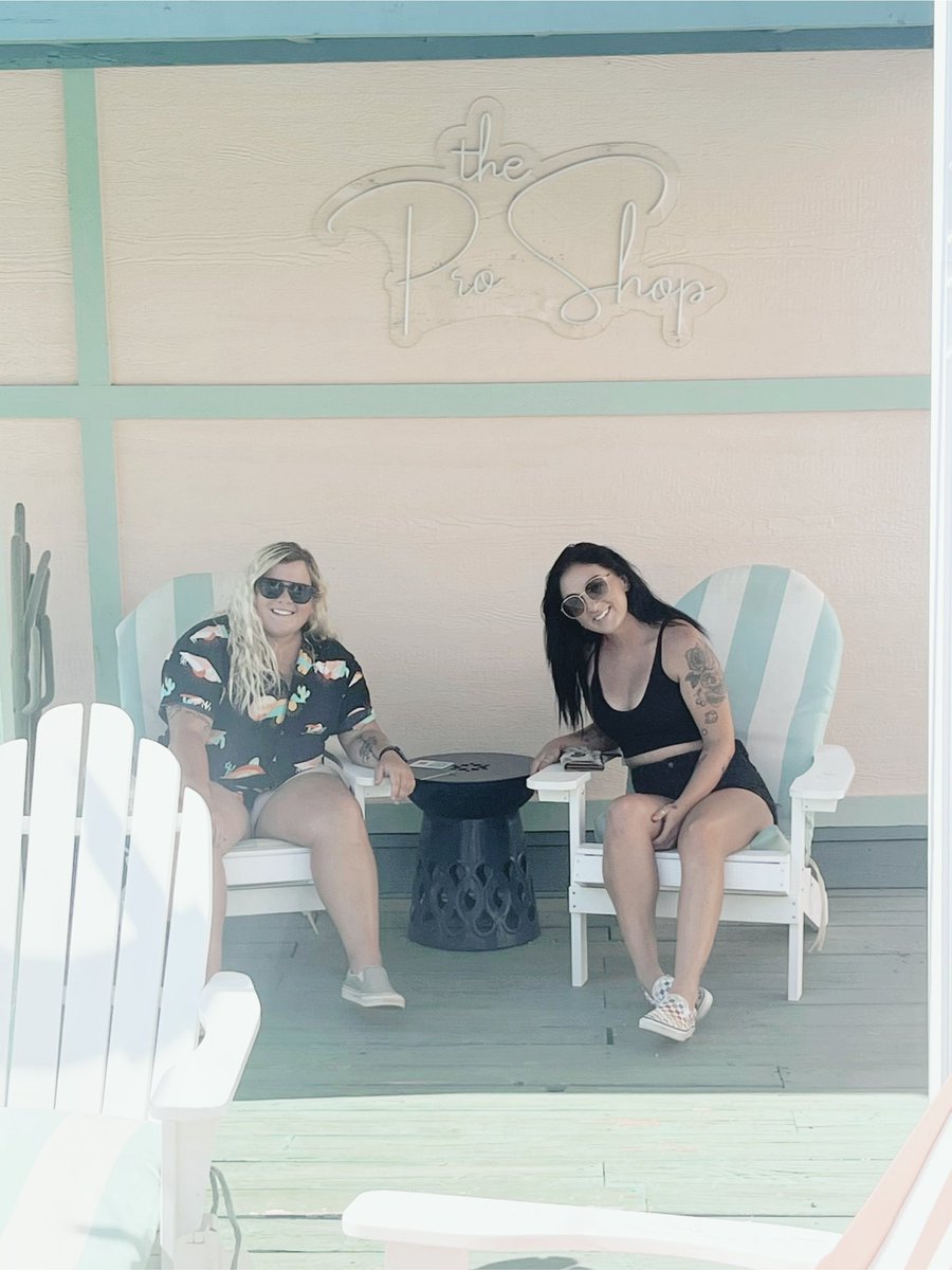 camrynbry's tweet photo. birdies social club was a vibe ✔️ #birdiessocialclubfortworth #fortworthtx https://t.co/vAYKoNzzlh