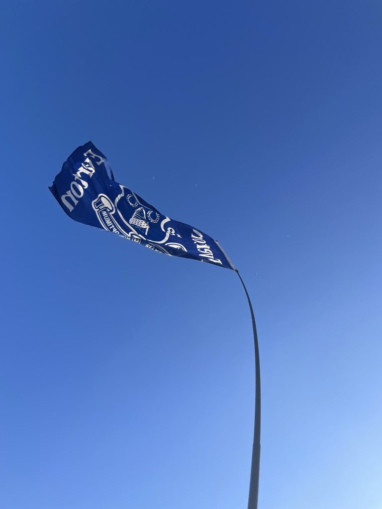 Lesleyincity's tweet photo. Look out for us after 9pm #Glastonbury #Everton #upft https://t.co/tAncQg2EI7