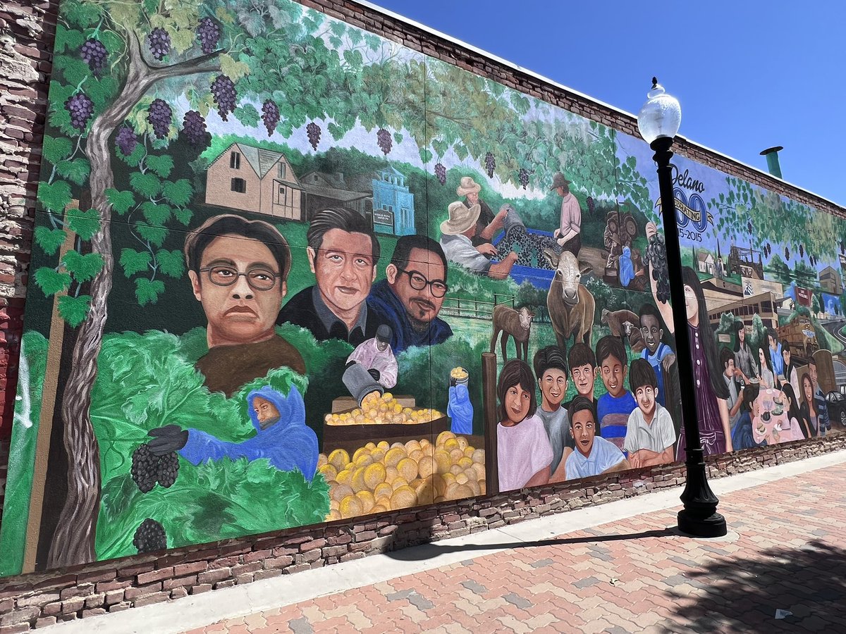 MstraOlascoaga's tweet photo. A few more pictures from our week long experience learning about migration and farm labor. #NEH #WhyHere Thank you @NEHgov for making this possible. My cohort consisted of educators from across the nation. ❤️ https://t.co/IlVMJB6ah3