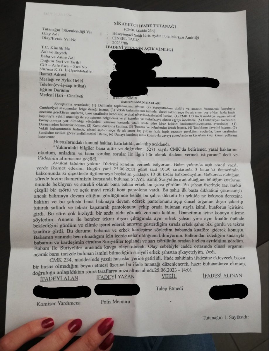 Daha önceden 17 yaşındaki Emirhan Yalçın'ın yabancı uyruklu kişilerce öldürüldüğü mahallede bugün bir Suriyeli şahıs genç bir kıza cinsel organını göstererek taciz etti kızın erkek kardeşi duruma müdahale edince kızın kardeşini darp ettiler.