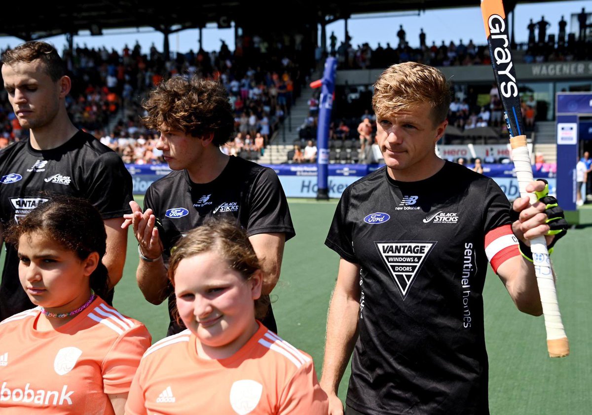 Sam Lane tweet media