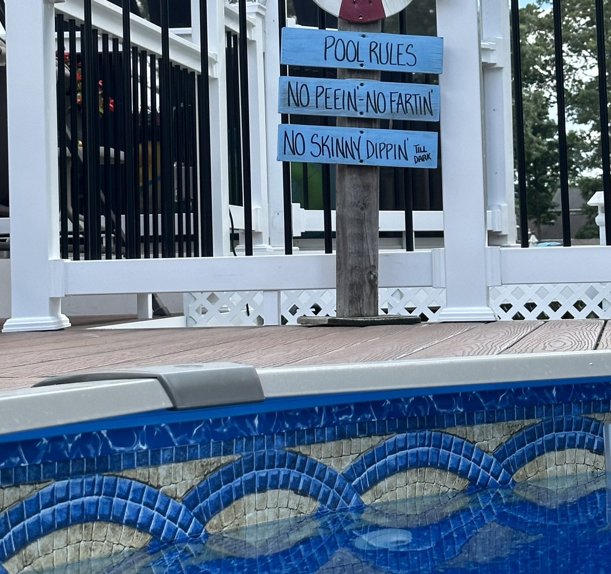 ClubTJ's tweet image. @BrettHollander in the pool in Severn #Orioles #98Rock