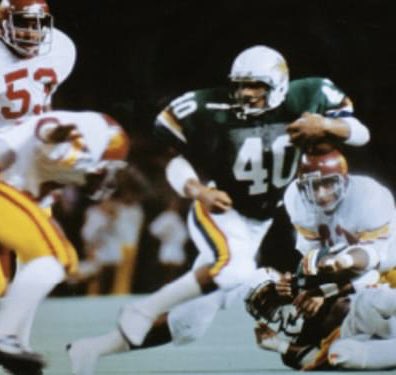 MWCConnection's tweet photo. Semifinals of our 70s #MWCCLogoTourney: (1) Hawaii vs. (4) New Mexico

Vote for who you think should move on to the finals in the poll below! https://t.co/3V0h45FAzB