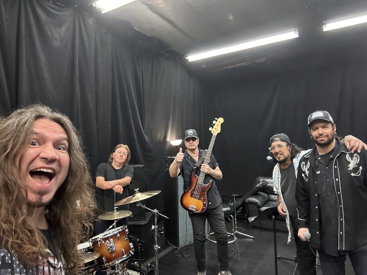 neil turbin tweet media