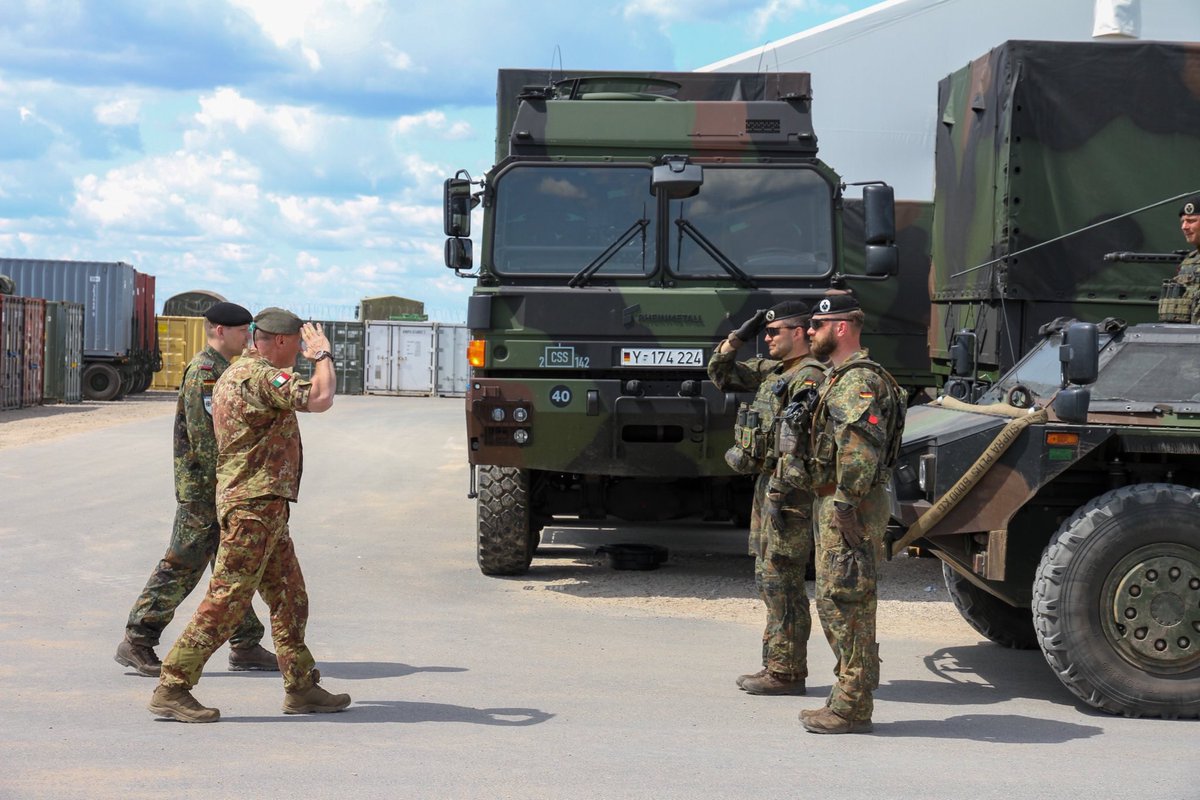 An honor: the DEPUTY COMMANDER 🇮🇹🇬🇧 of the NATO ALLIED LAND COMMAND, visiting our recce squad. 🫡
#GRIFFINSTORM #StrongerTogether #WeAreNATO