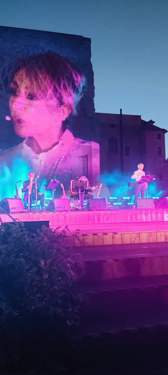 fpontiggia1's tweet photo. #LurlodiRoma, Giuseppe Gioachino Belli (e Mauro Marè) secondo Paola @Minaccioni al @ParcoColosseo https://t.co/0oSClo4YPz