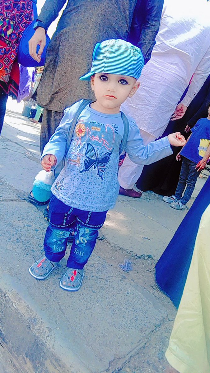 itx_shzad's tweet image. خوش جب تم ہوتی ہو تو دل مسکراتا ہے میرا❤️
#محبت+ #بیٹی