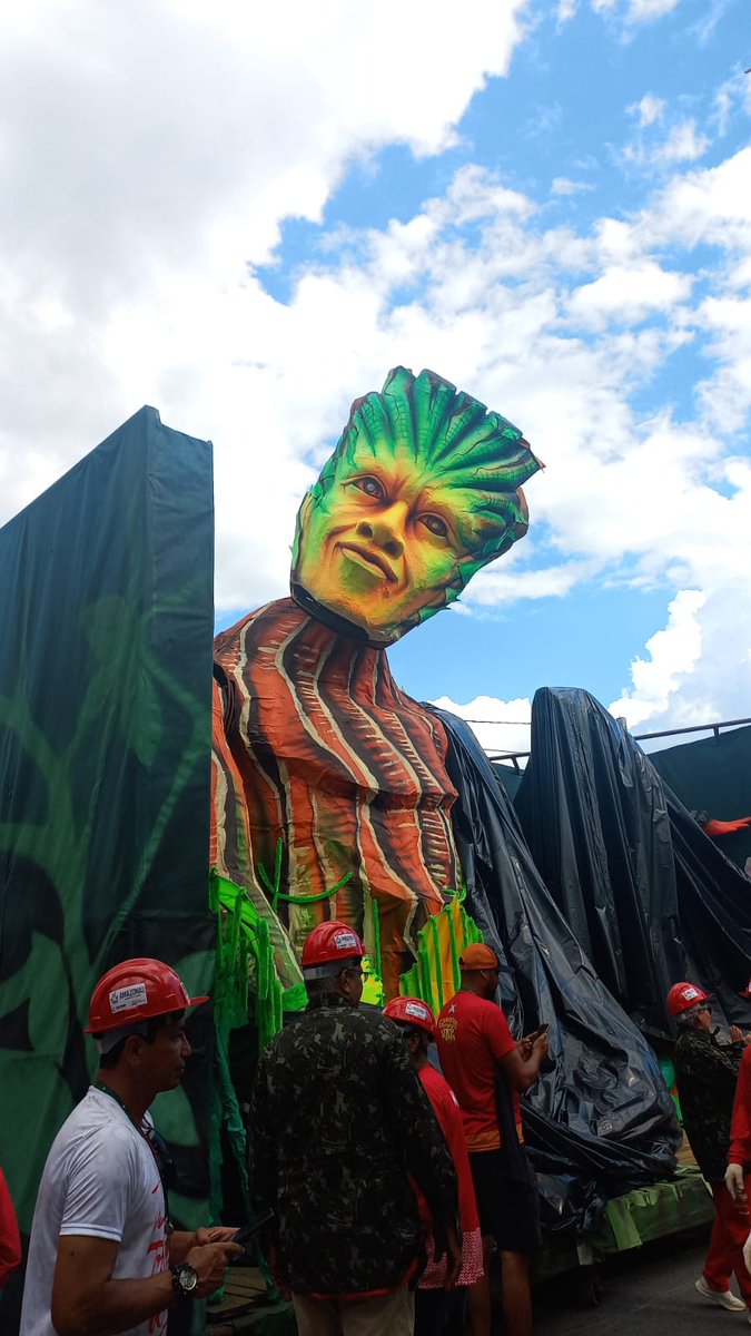 CulturaAmazoni's tweet photo. 📍 Festival Folclórico de Parintins 2023📍
Neste momento, inicia o translado das alegorias do Boi Bumbá Garantido para o Bumbódromo!
O Presidente do Boi Garantido Adson Buretama e a Diretora Ana Lúcia Holanda acompanham in loco toda a operação.
@garantido @Adson14Silveira https://t.co/0a4EiT3e31
