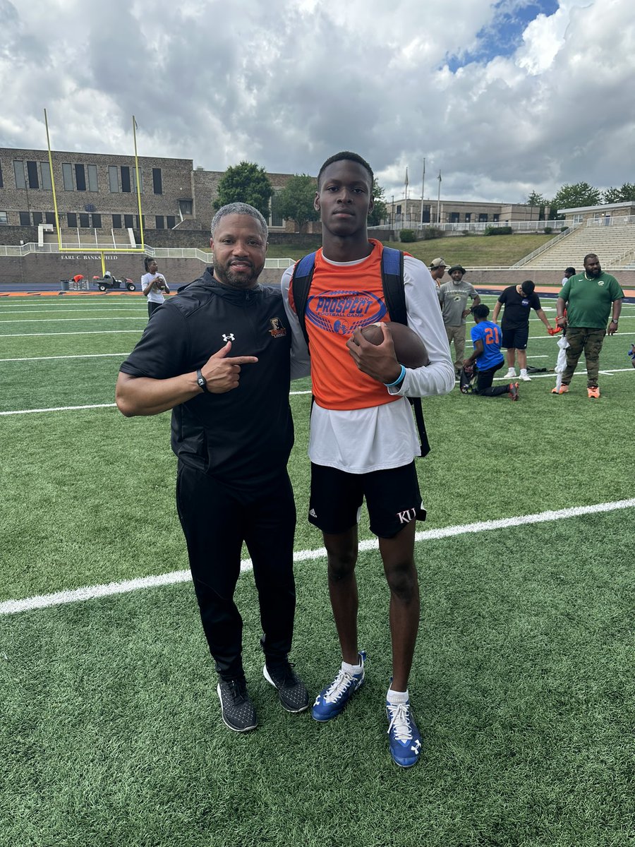 Raymond Moore lll (@raymoore2_) on Twitter photo Had a good day at camp yesterday at the crib plenty more to come <a href="/BTSherman1/">B.T. Sherman</a> <a href="/CoachSewell_MSU/">Coach Antone Sewell</a> Had a good day at camp yesterday at the crib plenty more to come <a href="/BTSherman1/">B.T. Sherman</a> <a href="/CoachSewell_MSU/">Coach Antone Sewell</a>