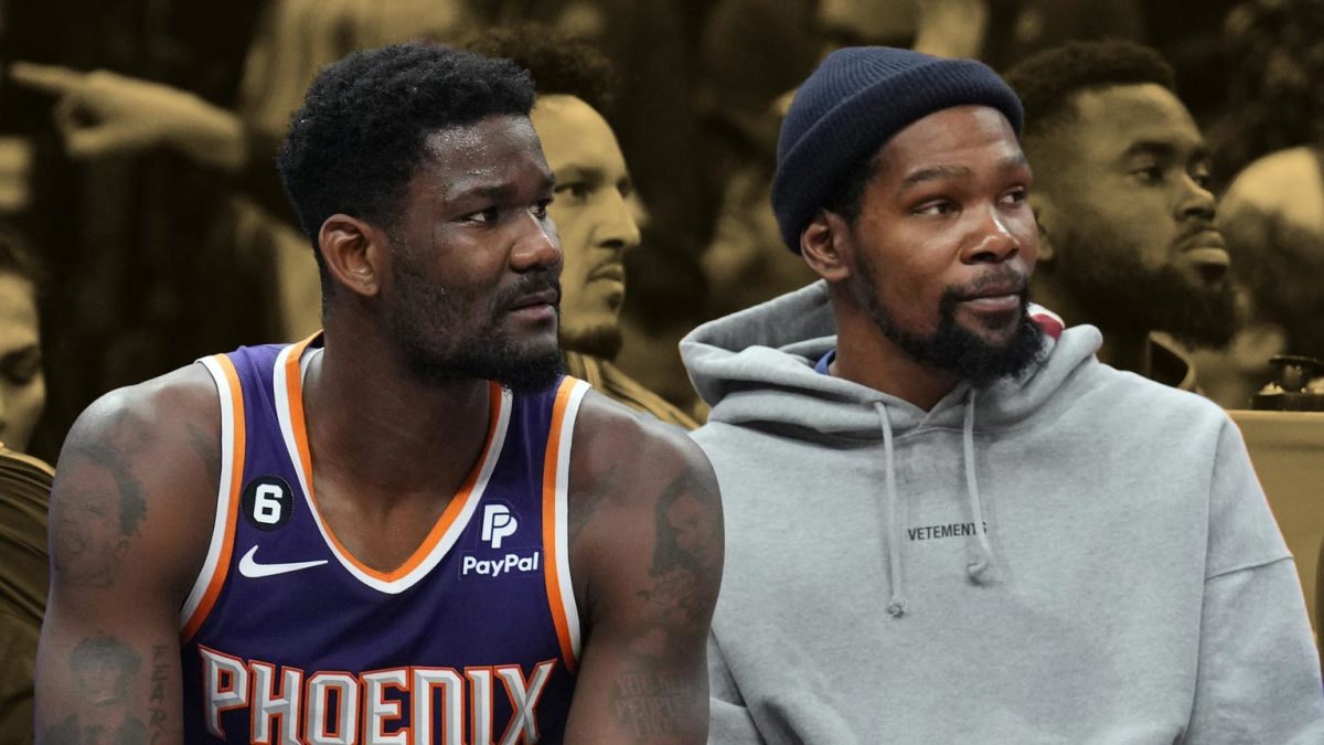 Relationship between Kevin Durant and DeAndre Ayton is “irreparable”, per @ToddLerFondler.

KD and Ayton got into a late May incident where “Ayton asked if he could see Steph’s Finals MVP trophies” during team dinner at Durant's home. 🍿👀