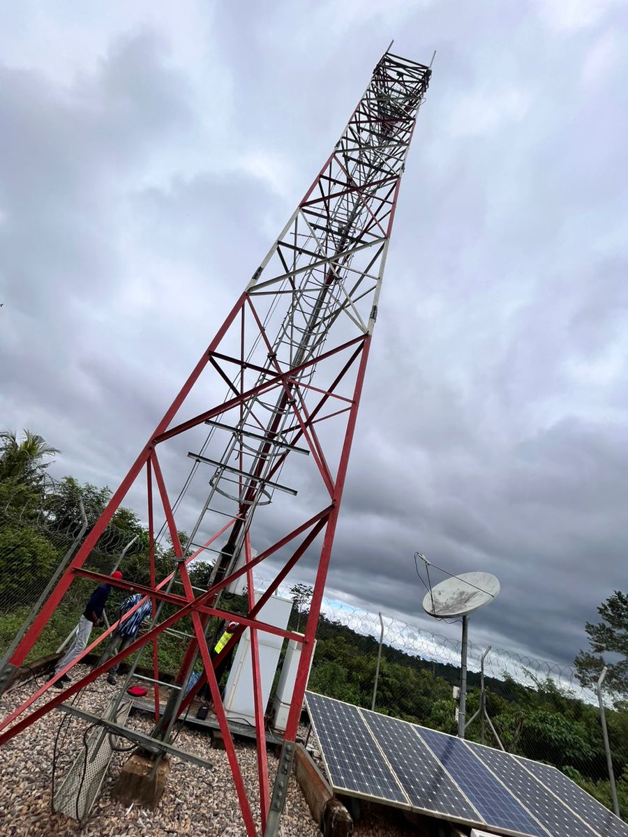 sahabela's tweet photo. Digital Chairman @PrinceSefah touching base in Assin North. Making Telephony accessible to the people. 
More networks connected 🔌⚡️📡 https://t.co/q2o6V0dFZP