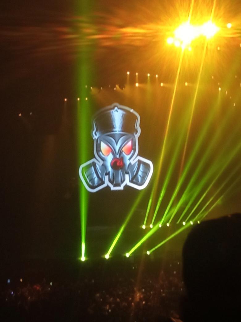 teamworldoff's tweet photo. Tremendo concierto @NengoFlow anoche, me mataste 🙏🥰☺️🍀 tu flow me da vida 🧬 y gracias por apoyar y guiar las nuevas generaciones

#ñengoflow
#REALGFORLIFE
#Movistararena https://t.co/oK0mUp4M6g