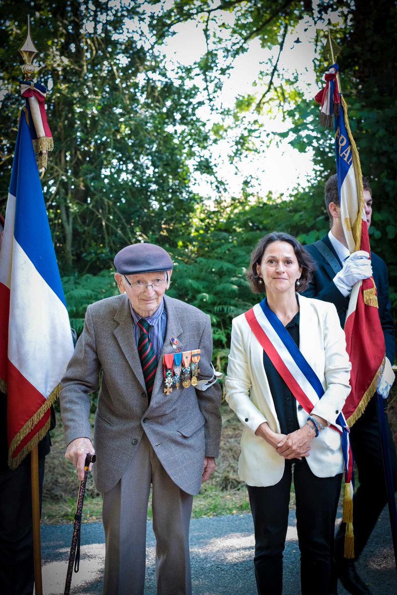 Cérémonie patriotique aux côtés de Monsieur Marcel Bergamasco, dernier résistant du maquis de Saint Marcel 🇨🇵
Une rencontre émouvante et inoubliable !
Merci 🙏 pour ce témoignage de notre histoire locale.
Pour ne jamais oublier...
#serent #Resistance #maquis #devoirdememoire