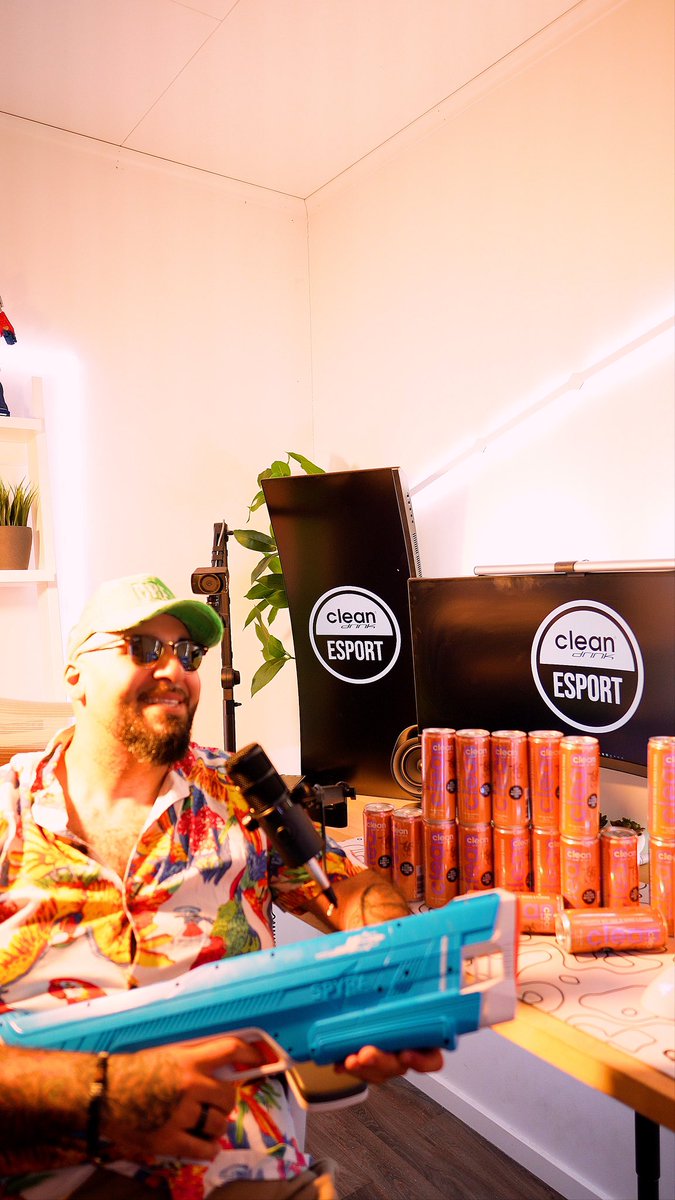 Vet inte om det märks men sommaren blir sp mycket bättre med <a href="/CleandrinkEsprt/">Clean Drink Esport</a> ☀️