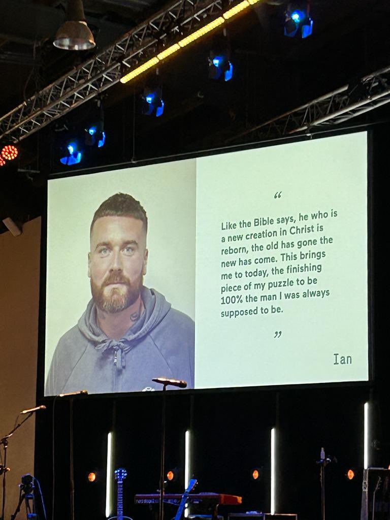 Ianedwards1991's tweet photo. IM BRAND NEW. I gave my self to Jesus today, the old has gone and the new is reborn. ❤️ https://t.co/E0oT9eboCu