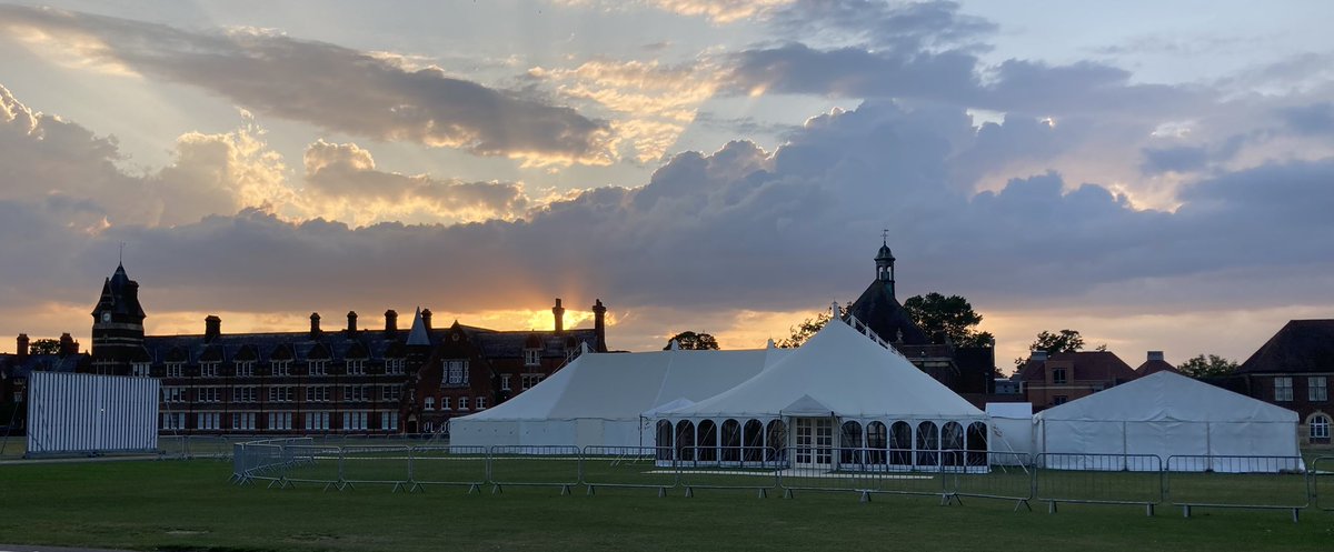 On a gorgeous evening after a fabulous Felsted Family Day in the ☀️ the marquee is up and @FelstedSchool @felstedprep can celebrate another wonderful year #felstedfamily #felstedinspires