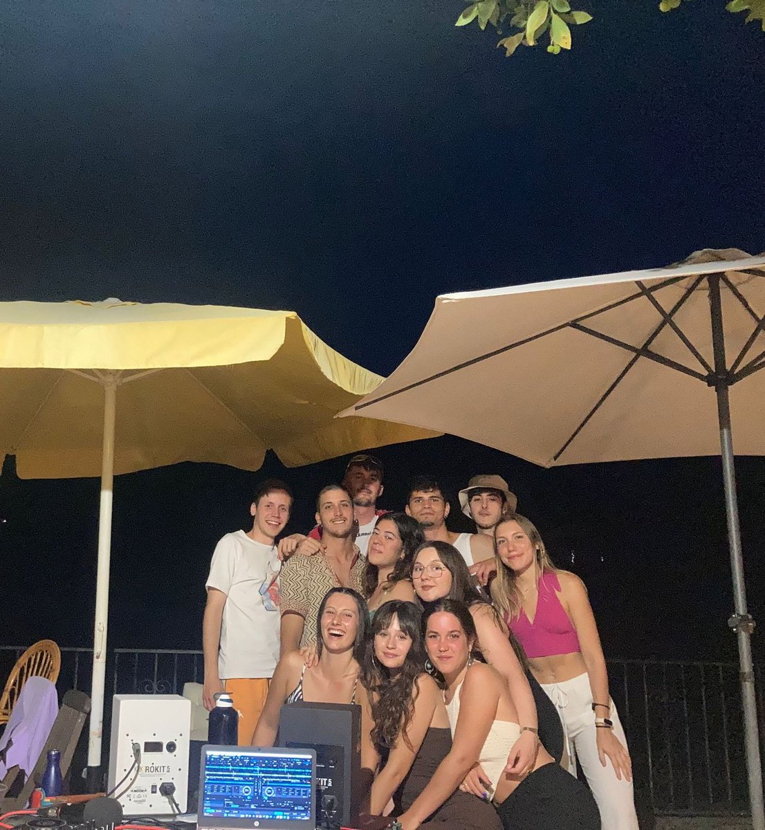 Segurixx's tweet photo. sant joan a la costa brava ❤️ https://t.co/qZSJbm6kNF