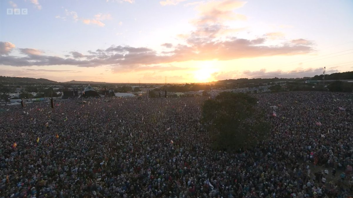 Glasto Fest Feed tweet media