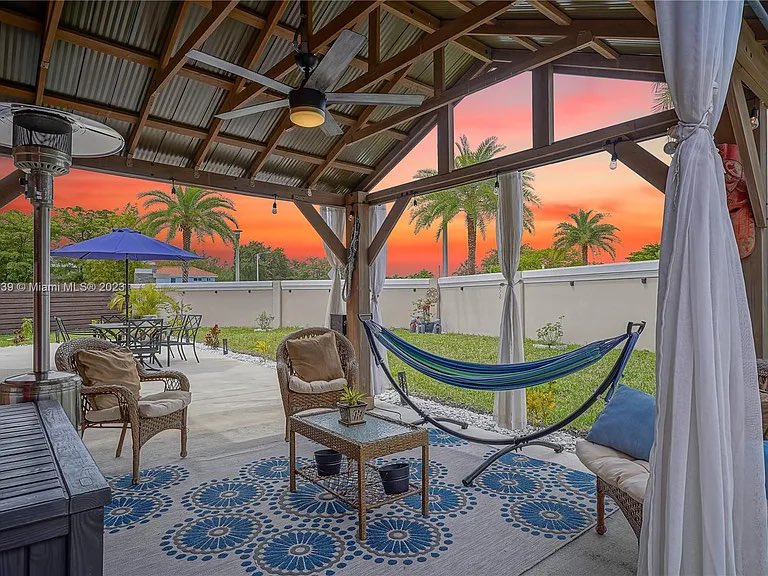 Chrissstopher_'s tweet photo. Just got this beautiful home under contract for my Buyer 🥳 He’s getting a major deal! https://t.co/dfxKP3uxAg