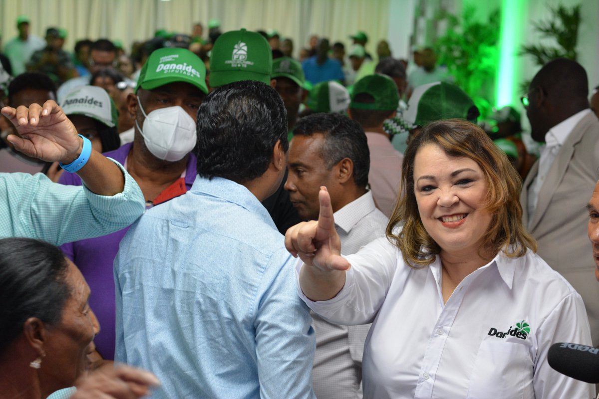 wallynet3's tweet photo. Danaides incursiona en la política desde temprana edad a través de moviéntos de apoyos y formación política, es una dirigente con vasta experiencia y dedicación.
#DanaidesDiputadaSDN
#VolvamosACreer
#TeamDanaides #FPComunica #FuerzaDelPueblo @JesusFelizSDN @FPcomunica https://t.co/qysDUQOT4s