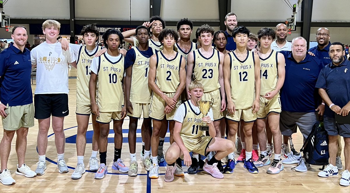 Thanks to @GAcoaches for putting on some great summer events. @spxbasketball went 4-0 this weekend to win the blue bracket title. Getting better every day. #PoundTheRock