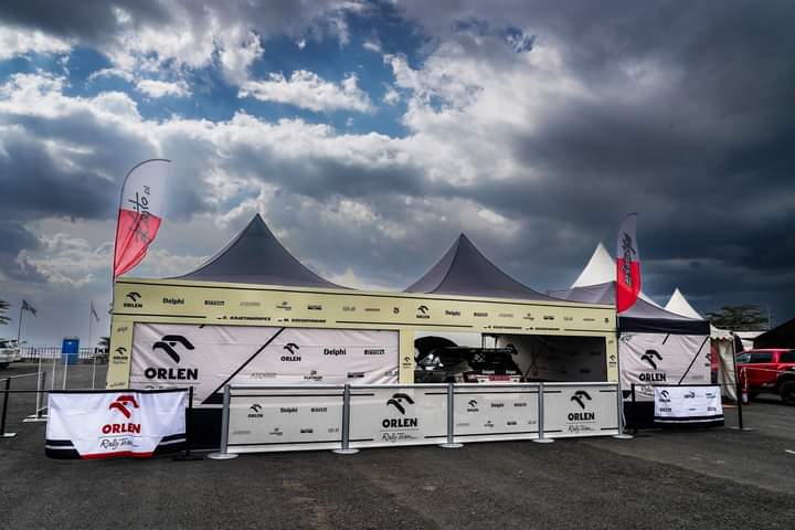 RaceSeven.com tweet media