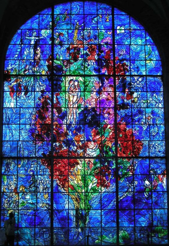 Your people have known the ravages of war and hatred: grant that they may know the peace left by #Jesus, your Son.

~ Father, unite all things in #Christ.

#Vespers #EveningPrayer #Prayer #PrayeroftheChurch

Marc Chagall Peace Window Cordeliers Chapel, Sarrebourg.