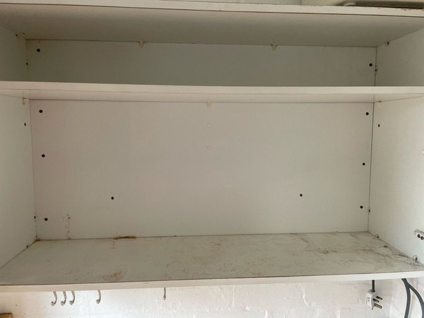 HenfieldFreegle's tweet photo. OFFER: Wall Unit (Horsham) https://t.co/RoueFd23vo https://t.co/dy8lvwAmj6