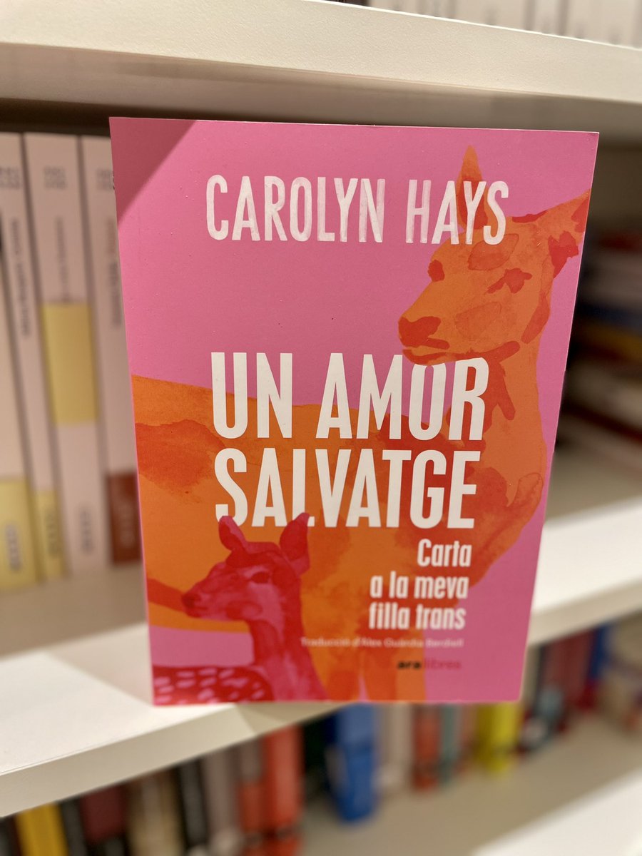 arallibres's tweet photo. La carta d’amor d’una mare a una filla trans que sempre ha sabia qui era.
Una crida a l’acció, una oda a la comunitat, una lliçó d’empatia, una esperança per a un futur millor. Un llibre bell i necessari.
#VidesTransTV3 

https://t.co/cO47egebVj https://t.co/rdrnwvzPNn