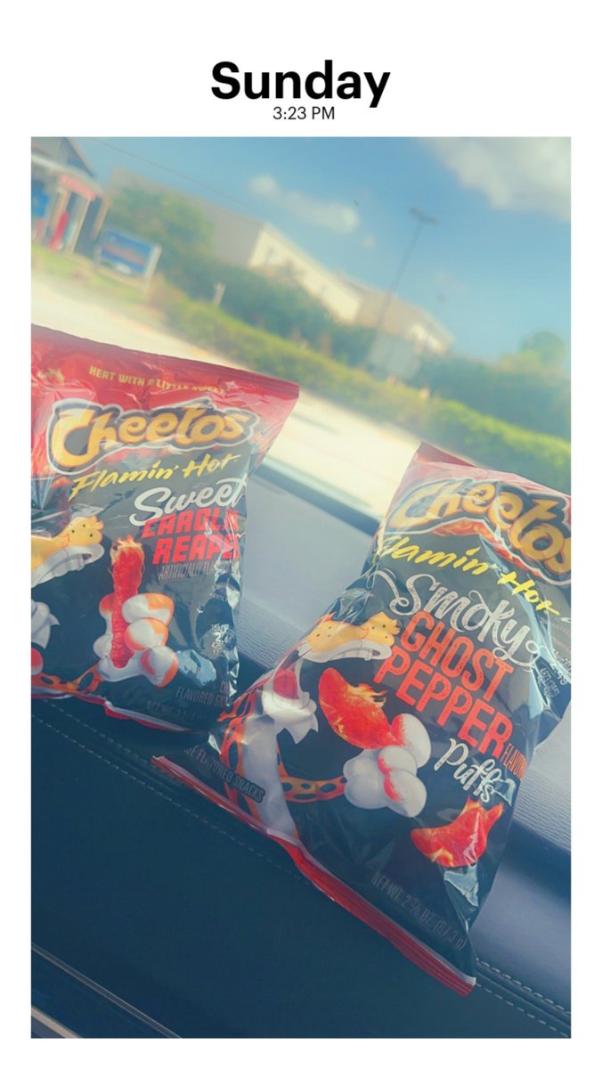 abelitarose77's tweet photo. The weather is already super hot!!! Let see if @ChesterCheetah can heat it up more!!!! https://t.co/HEUIP62Iqi