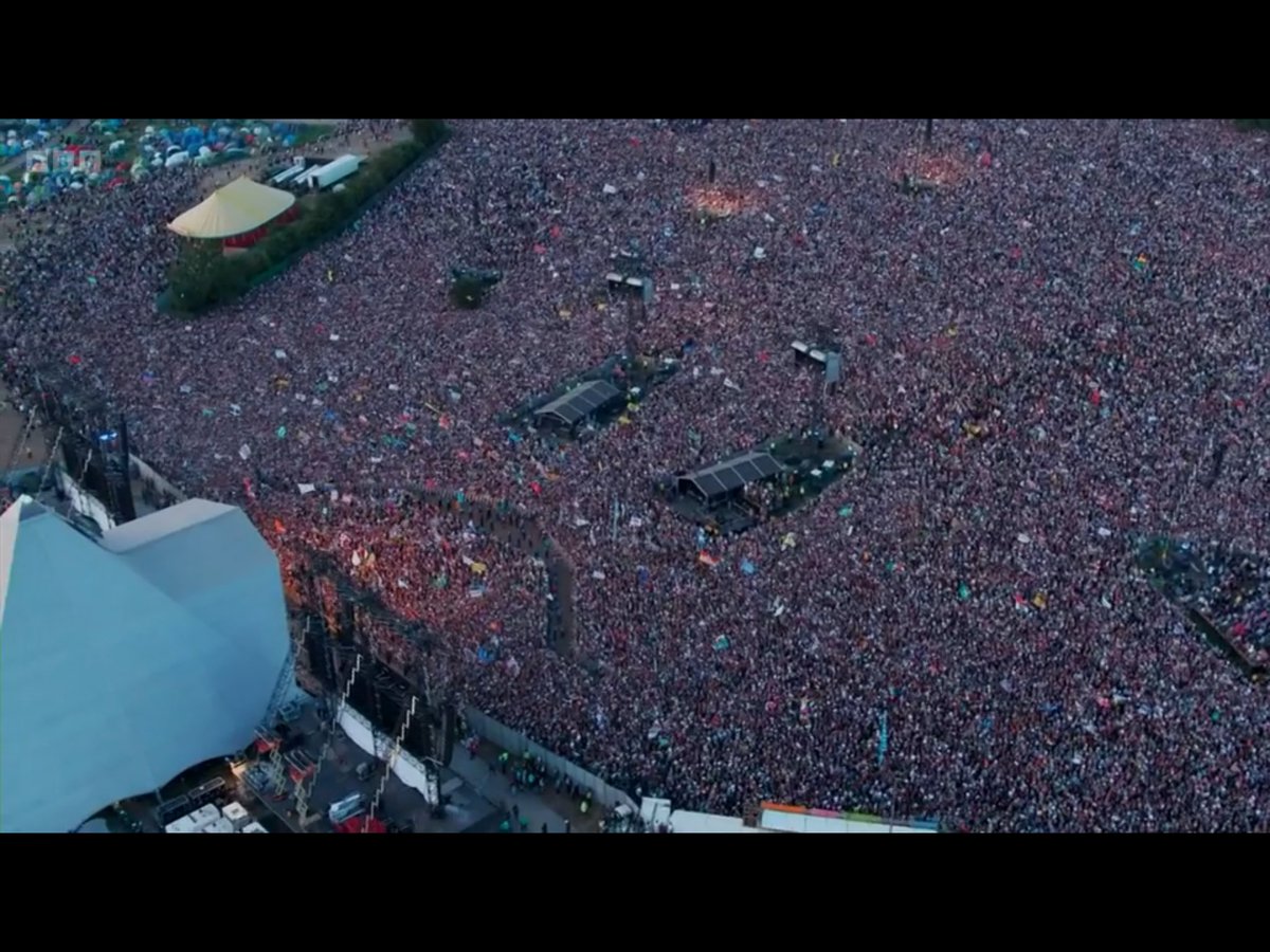 Those aerial shots of the crowd are simply incredible.

Absolutely staggering 

#Glastonbury #glastonbury2023 #Glastonbury23 #glasto #pyramidstage #eltonjohn