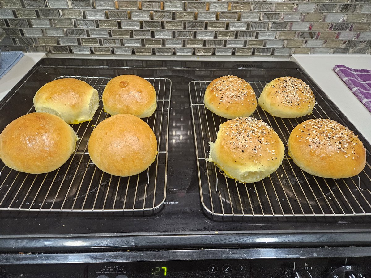 Giant brioche buns