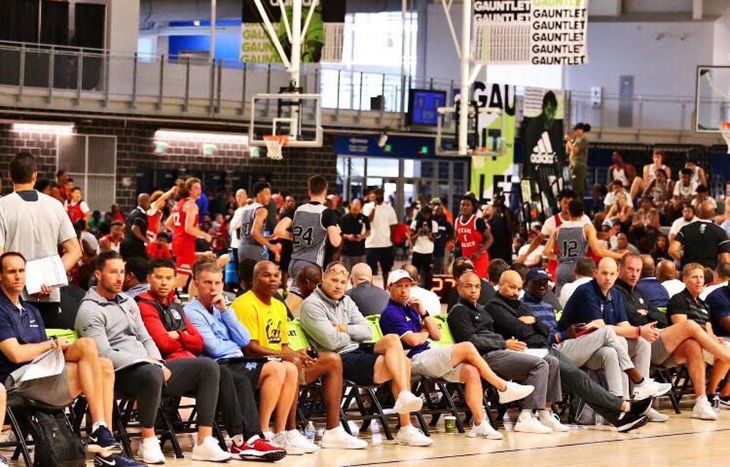 elite_grind7's tweet photo. Congrats to Ethan Long and Zavian Martin on being invited to participate in the 3SSB Adidas Tournament in South Carolina in July. Their improved impact at their positions is starting to create more opportunities for them to show off their skill set. #OutWorkEverybody✊🏾🏀 https://t.co/rNXfsX0Gk7