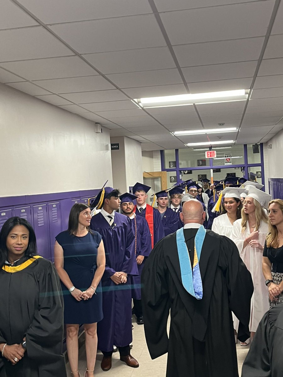 Behind the scenes Friday evening at graduation! 🎓🎓💜🎓🎓Congratulations to the ELVHS Class of 2023!!! <a href="/PrincipalELVHS/">ELVHSPrincipal</a>