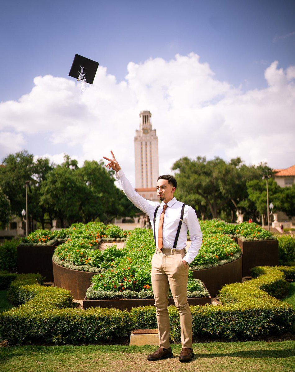 GoUp_III's tweet photo. Just Updating The Feed #ut23 🌟📈 https://t.co/cS9JjqpRzR