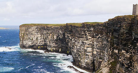 tourscotland's tweet photo. As requested this evening, Tour #Scotland aerial travel video Blog clip, with #Scottish music, of #Marwick #Head on visit and trip to the #North #Coast of the #Orkney #Islands. The headland faces north east into the #North #Atlantic #Ocean https://t.co/qSQDDDAZnz https://t.co/zLftcU8zn8