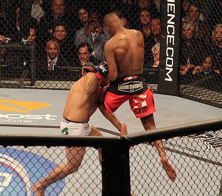 @ardyoungin #UFC128 23 year old Jon Jones steamrolls Shogun Rua to become the youngest UFC champion in company history. #AndNew