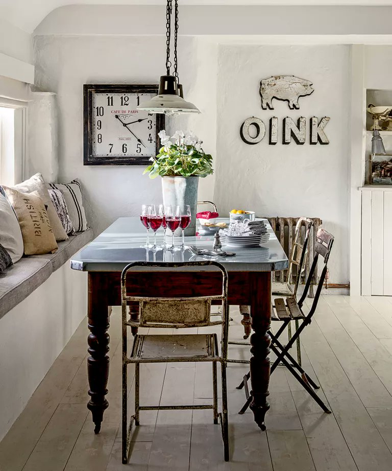 TheCreativeSell's tweet photo. Word art can be good in a farmhouse-style #kitchen, just don't overdo it. #interiorstyling #homedecor  https://t.co/6dLWorb7hx https://t.co/vTWXhPDqal